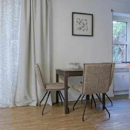 Ruhige Ferienwohnung Mitten In Wiesbaden Exterior photo